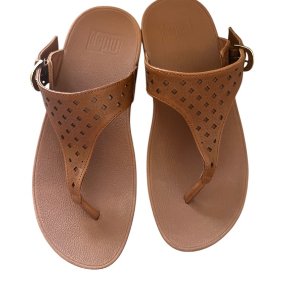 fitbit Shoes - Fitbit brown leather sandals sz 6